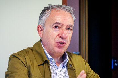 .- MARIO TEJEDOR