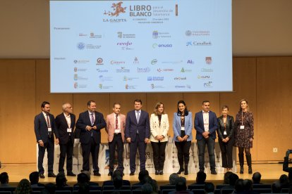 El presidente de la Junta de Castilla y León, Alfonso
Fernández Mañueco, clausura el IV Congreso sobre el Libro Blanco para el desarrollo de Salamanca - ICAL