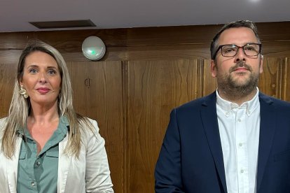 Patricia González y Gerardo González, los nuevos concejales de Vox en Ponferrada - VOX PONFERRADA