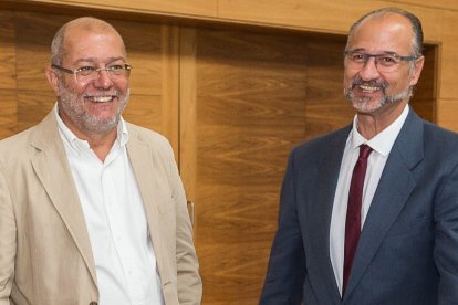 Francisco Igea y Luis Fuentes, en una imagen de archivo.-ICAL