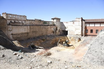 Estado de las obras de las obras de rehabilitación del Teatro Cervantes de Segovia . Ical