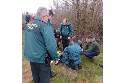 Encuentran con síntomas de hipotermia y varias heridas al octogenario desaparecido ayer en Villalcampo (Zamora). -ICAL.