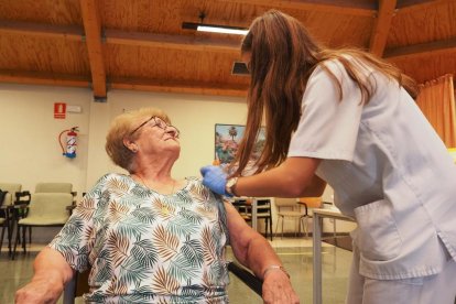 Campaña de vacunación de la cuarta dosis del Covid y de la gripe. PHOTOGENIC