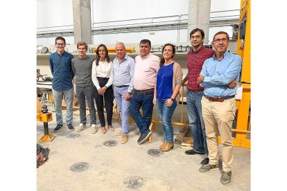 Miembros del grupo SUCONS en las instalaciones de la Universidad de Burgos. EL MUNDO