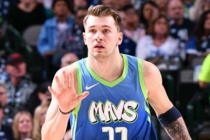 Luka Doncic durante un partido en la NBA. HDS