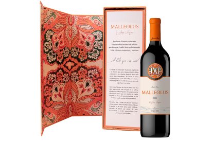 Nuevo pack de 'Malleolus' de Bodegas Emilio Moro de edición limitada, creado por el diseñador gallego Jorge Vázquez. E. M.