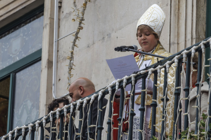 El Obispillo 2023 recorre las calles de la ciudad hasta el Ayuntamiento de Burgos para trasladar sus peticiones a la alcaldesa- Ricardo Ordóñez/ ICAL