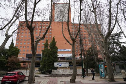 Hospital Clínico de Valladolid.-J.M. LOSTAU