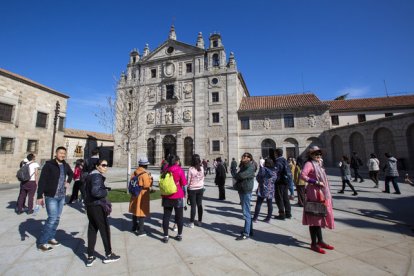 La Santa Sede otorga el título de Basílica Menor a la iglesia de La Santa, casa natal de Santa Teresa de Jesús. -ICAL