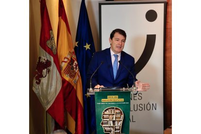 El presidente de la Junta de Castilla y León, Alfonso Fernández Mañueco, participa en la sexta edición del Think Tank de la Asociación Jóvenes e Inclusión Social, organizado por Asecal Salamanca, ''Hacia una Educación Equitativa''. ICAL