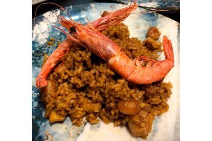 ARROZ CON SEPIA Y GAMBAS