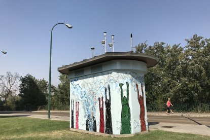 Estación de control de contaminación atmosférica en Huerta del Rey, Valladolid - ICAL