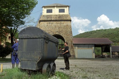 Exterior de Pozo Calero en Barruelo de Santullán (Palencia) cuando estaba en funcionamiento - ICAL