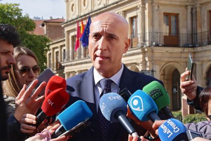 José Antonio Diez, en una comparecencia este jueves ante los medios. ICAL.
