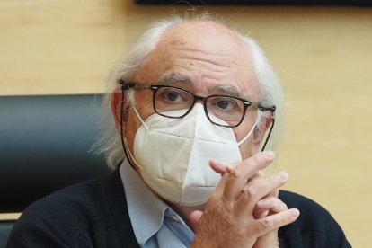 Ricardo Bravo comparece en la Comisión de Investigación de las Eólicas. - ICAL