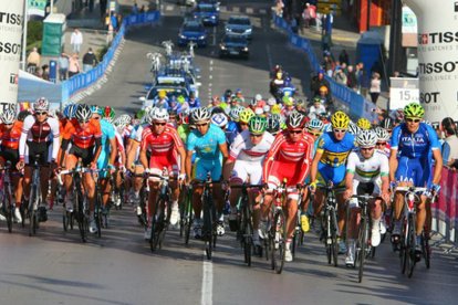 Pelotón en una de las carreras del Mundial de Ponferrada. | ICAL