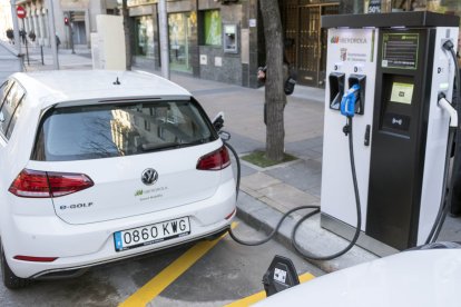 Punto de recarga de vehículos eléctricos en Salamanca. ICAL