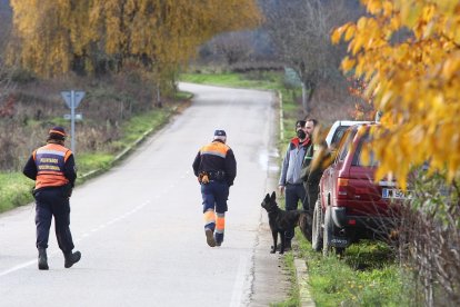 Puesto de mando instalado en la localidad ponferradina de Toral de Merayo (León), para la búsqueda del hombre desaparecido en Rimor. -ICAL