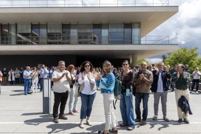 Concentraciones de las Juntas de Personal del Personal Funcionario autonómico para denunciar el ataque violento a la Delegación Territorial de la Junta en Salamanca del pasado lunes, 5 de junio. / ICAL