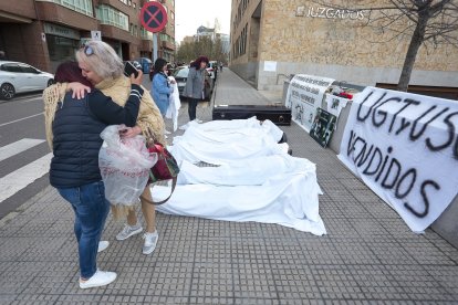 El Juzgado de lo Penal número dos de León acoge el juicio por la muerte de seis mineros en octubre de 2013 en el Pozo Emilio de la Hullera Vasco Leonesa, con la presentación de las conclusiones definitivas de las partes. - ICAL