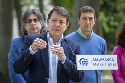 El presidente de la Junta de Castilla y León, Alfonso Fernández Mañueco, este miércoles en Béjar.- ICAL