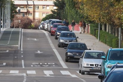 Imagen de archivo de un carril con atasco. E.M.