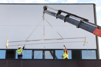 Obras de la nueva fábrica de Cascajares.- ICAL