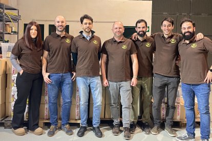 Equipo de Beekinga en las nuevas instalaciones  - LA POSADA