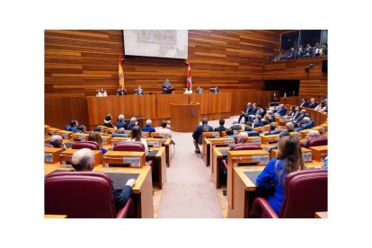 Acto institucional del 41 aniversario del Estatuto de Autonomía de Castilla y León y entrega de la Medalla de Oro de las Cortes de Castilla y León. -ICAL