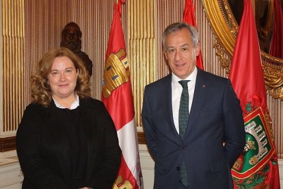 Visita presidente Eurocaja Rural a la alcaldesa de Burgos