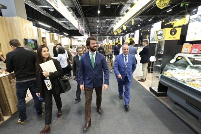 Juan García-Gallardo, asiste al Salón Gourmets 2024.