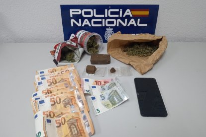 Imagen de la droga incautada por la Policía Nacional