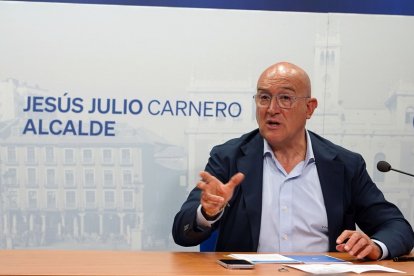 Jesús Julio Carnero