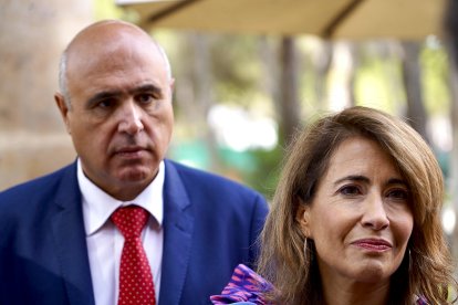 La presidenta de Paradores, Raquel Sánchez, y el subdelegado del Gobierno de Valladolid, Jacinto Canales.