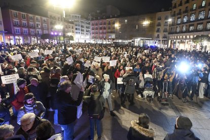 Concentración 'Burgos por la convivencia' en apoyo a las organizaciones que trabajan con personas migrantes