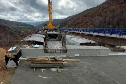 Reconstrucción del viaducto de O Castro