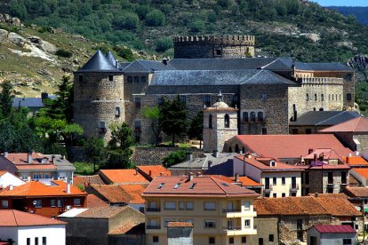 La Navas del Marqués, pueblo de Ávila incluido en la lista de pueblos mágicos de España