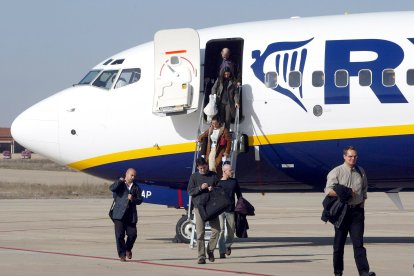 Primer vuelo de Ryanair en el aeropuerto de Villanubla de Valladolid
