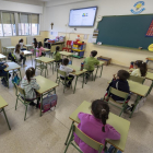 Alumnos antes de comenzar la clase en un colegio de Castilla y León. ICAL