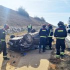 Accidente de tráfico en la A-60, en el término municipal de Valdefresno (León), en el que falleció una mujer.-ICAL