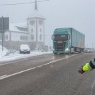 Nieve en el Puerto de Pajares (León). ICAL