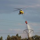 Imagen de archivo de un helicóptero de extinción de incendios