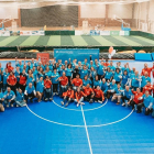 Voluntarios de CaixaBank y la Asociación AVIVA de Salamanca en una jornada de inclusión.