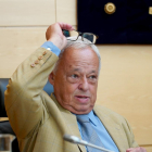 El consejero de Cultura, Turismo y Deporte, Gonzalo Santonja, informa a las Cortes sobre el grado de cumplimiento de los objetivos de su departamento para la legislatura