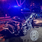 Estado de uno de los coches tras el accidente
La unidad especializada en Reconstrucción e Investigación de Accidentes de la Policía Local de Burgos ha detenido a los dos conductores que el pasado 7 de julio protagonizaron una carrera ilegal por el centro de la ciudad, con resultado de lesiones graves por accidente vial contra un tercer vehículo.

ESPAÑA EUROPA CASTILLA Y LEÓN SOCIEDAD
POLICÍA LOCAL