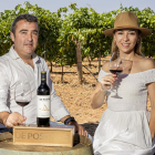 Agustín y Marta apuestan por el vino surgido de una finca histórica, pero también de una vía para presumir del paisaje, cultura y patrimonio de su tierra.