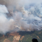 Vista aérea del incendio declarado en Angueira, Portugal