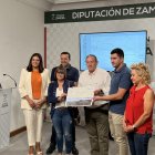 Natalia Ucero (diputada), Manuel Rodríguez (diputado), Elisa de Prada (alcaldesa de Aspariegos), Javier Faúndez (presidente de la Diputación de Zamora), Germán Joaquín Gumiel (alcalde de Cerecinos del Carrizal) y Atilana Martínez (diputada).