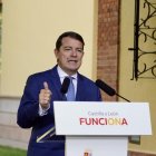 El presidente de la Junta de Castilla y León, Alfonso Fernández Mañueco, en la rueda de prensa de inicio del curso político.
