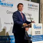 El presidente de la Junta, Alfonso Fernández Mañueco, en el Club de Prensa Conversaciones Políticas de El Mundo-Diario de Castilla y León
